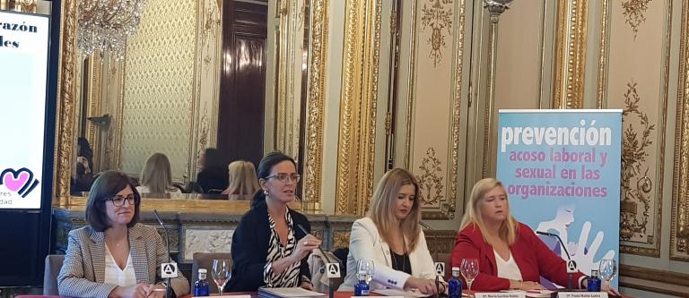Acoso sexual en el trabajo: miedo a denunciar y falta de protocolos. Por Julia Clavero