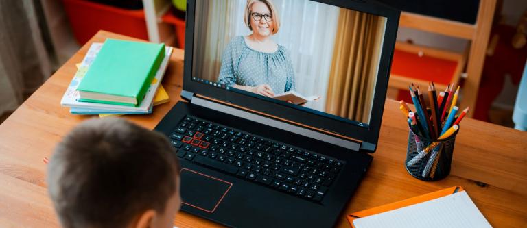 «Educación pos-COVID: un reto para la conciliación laboral y la organización de padres divorciados». Por Rosa López