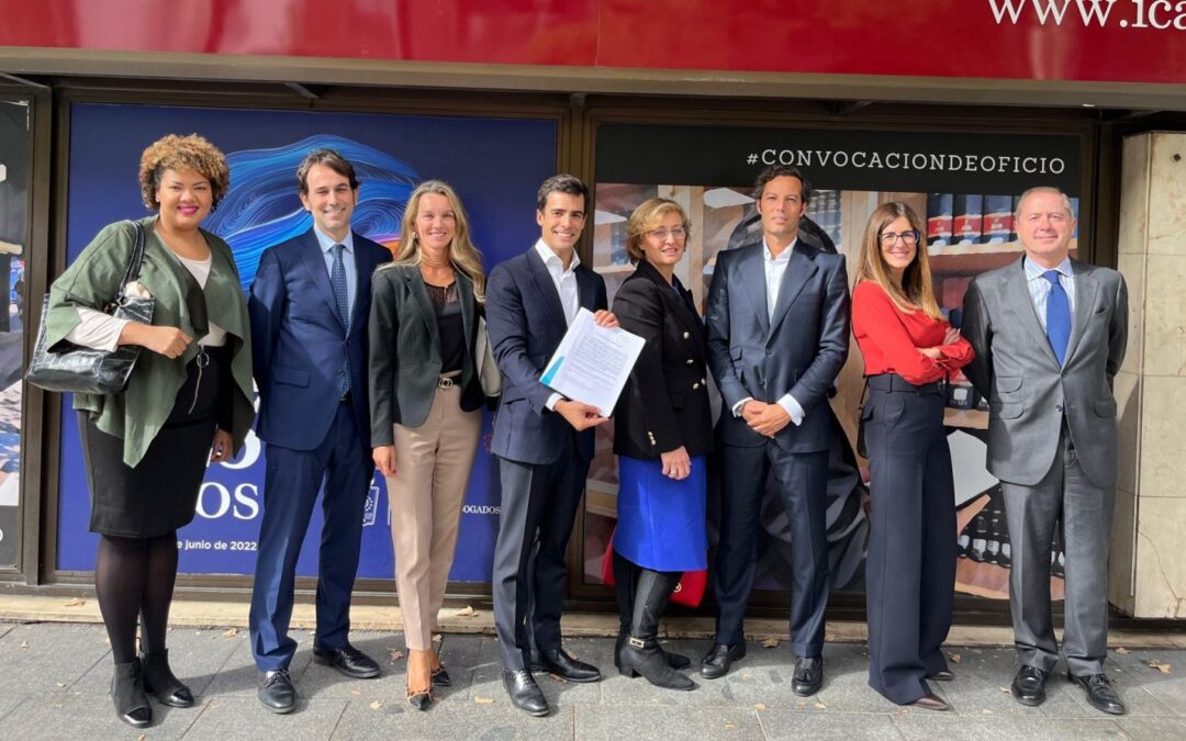 Julia Mª Clavero, socia de ABA Abogadas se presenta en la candidatura de Juan Gonzalo Ospina, para las elecciones del ICAM